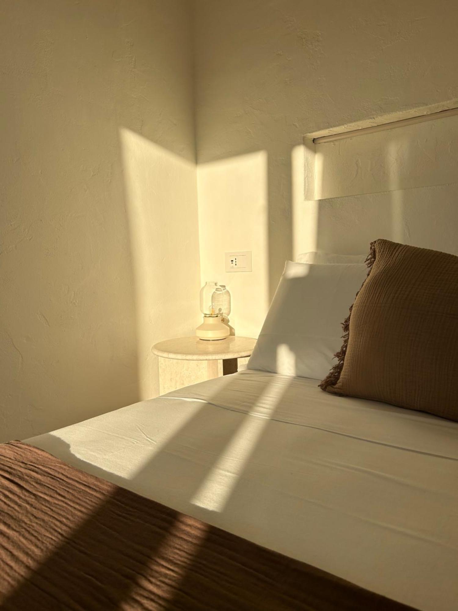 Vireo Rooms Santa Maria Navarrese Extérieur photo