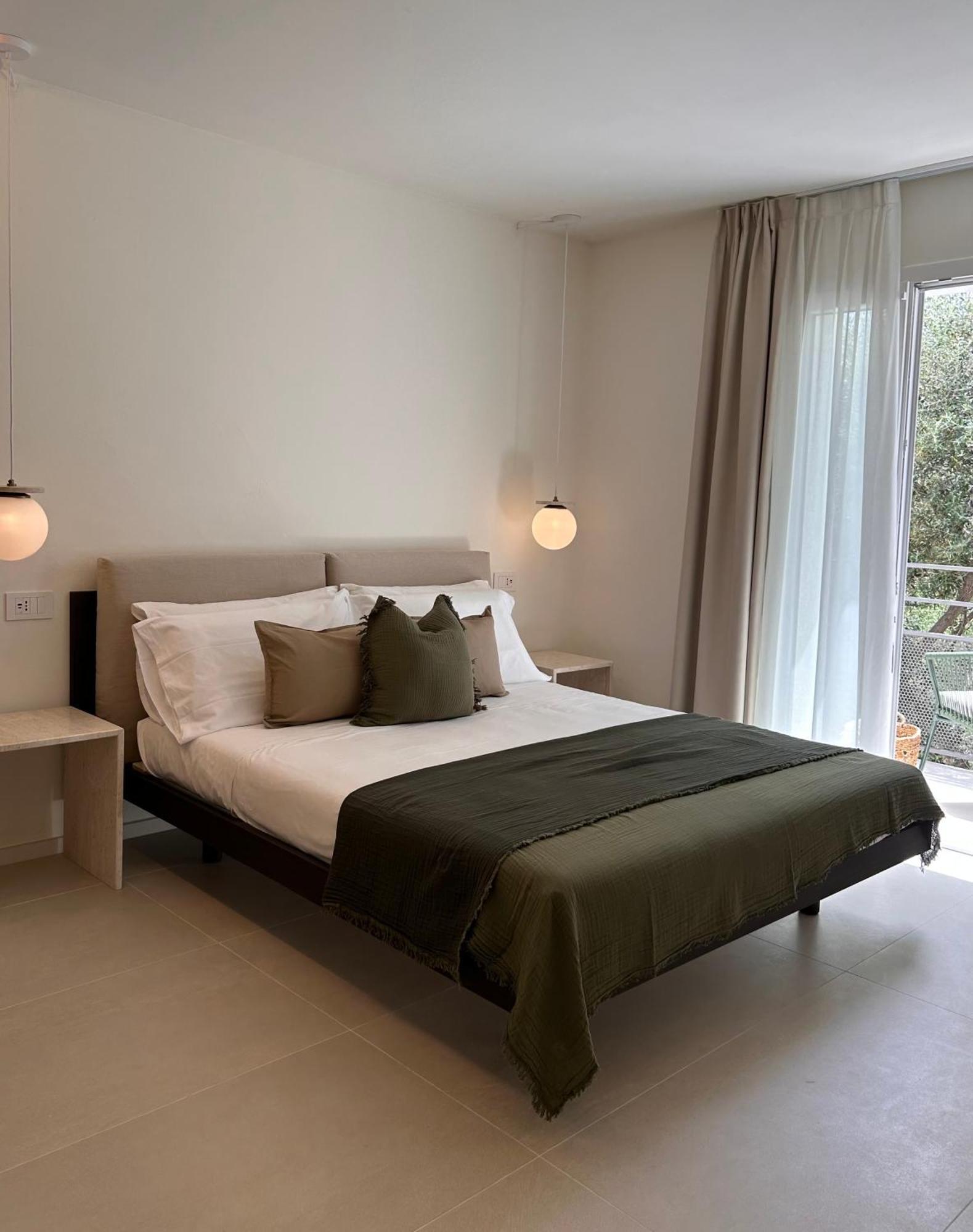 Vireo Rooms Santa Maria Navarrese Extérieur photo